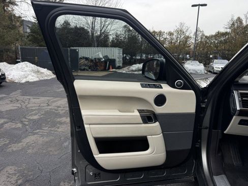 Used 2017 Land Rover Range Rover Sport Supercharged image 5