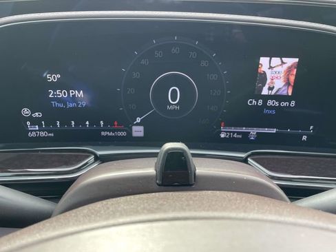 Used 2024 Cadillac Escalade ESV Premium Luxury Platinum image 5