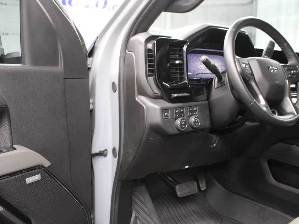 Used 2025 Chevrolet Silverado 2500 ZR2 w/ Technology Package AWD/4WD image 63