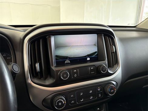 Certified 2022 Chevrolet Colorado LT w/ LT Convenience Package image 24