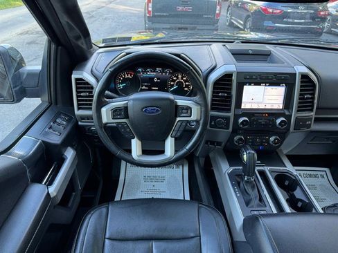 Used 2018 Ford F150 Lariat w/ Equipment Group 502A Luxury AWD/4WD image 19