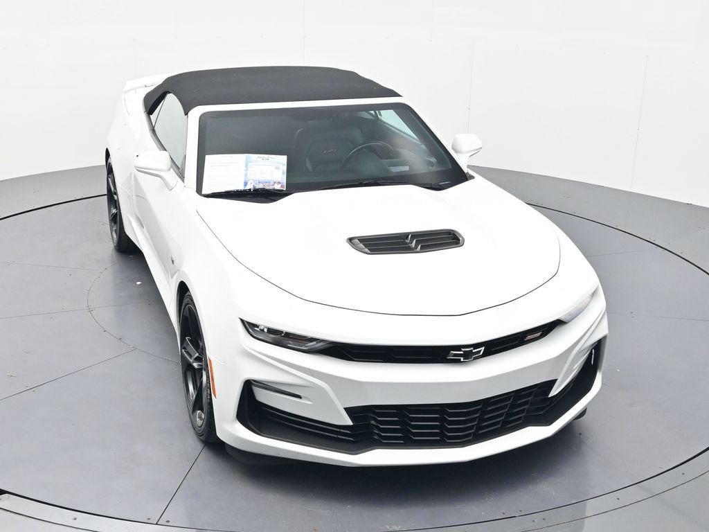 Used 2020 Chevrolet Camaro SS RWD image 31