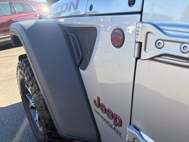 Used 2019 Jeep Wrangler Unlimited Rubicon w/ Cold Weather Group AWD/4WD image 16