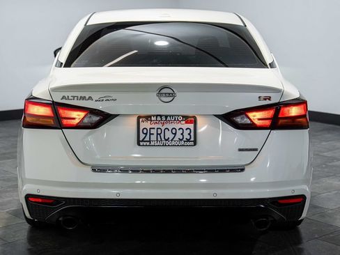 Used 2023 Nissan Altima 2.0 SR FWD image 5