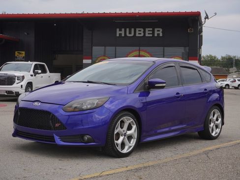 Used 2014 Ford Focus ST w/ Equipment Group 201A FWD image 1