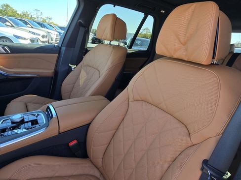 New 2026 BMW X5 xDrive50e w/ Executive Package image 17