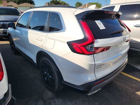 Used 2024 Honda CR-V Sport Touring image 3