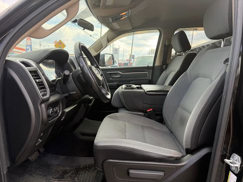 Used 2019 RAM 1500 Big Horn image 2