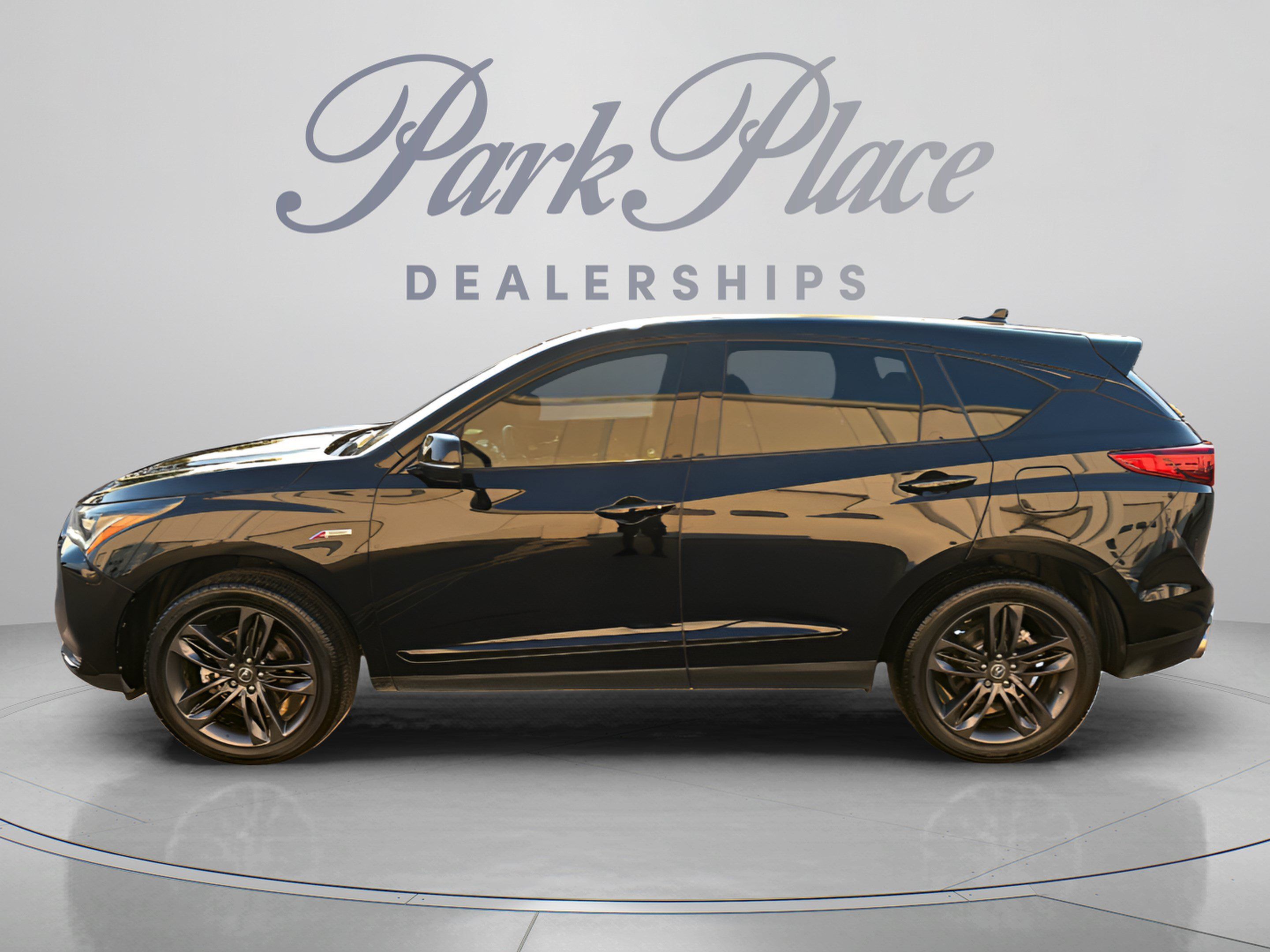 Used 2023 Acura RDX w/ Advance Package FWD image 2