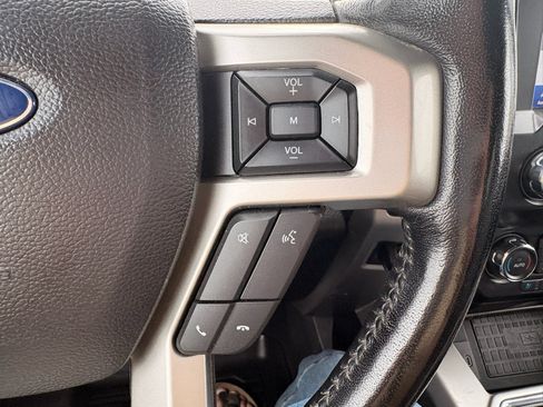 Used 2021 Ford F250 Lariat AWD/4WD image 18