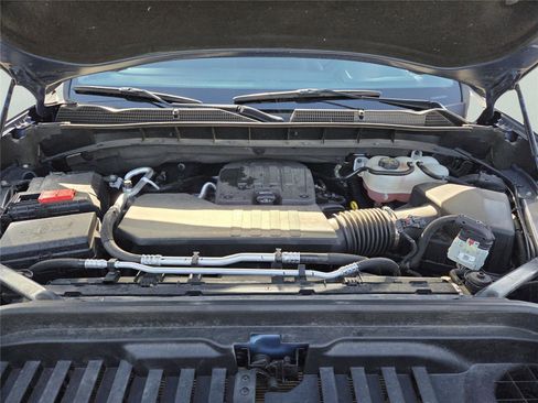 Used 2024 GMC Sierra 1500 Elevation image 27