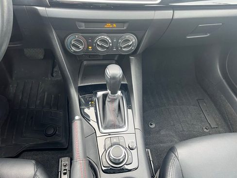 Used 2016 MAZDA MAZDA3 i Touring image 19