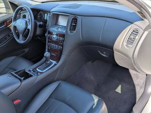 Used 2017 INFINITI QX50 AWD w/ Deluxe Touring Package image 23