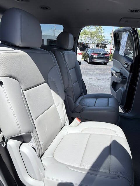 Used 2020 GMC Acadia SLT FWD image 14