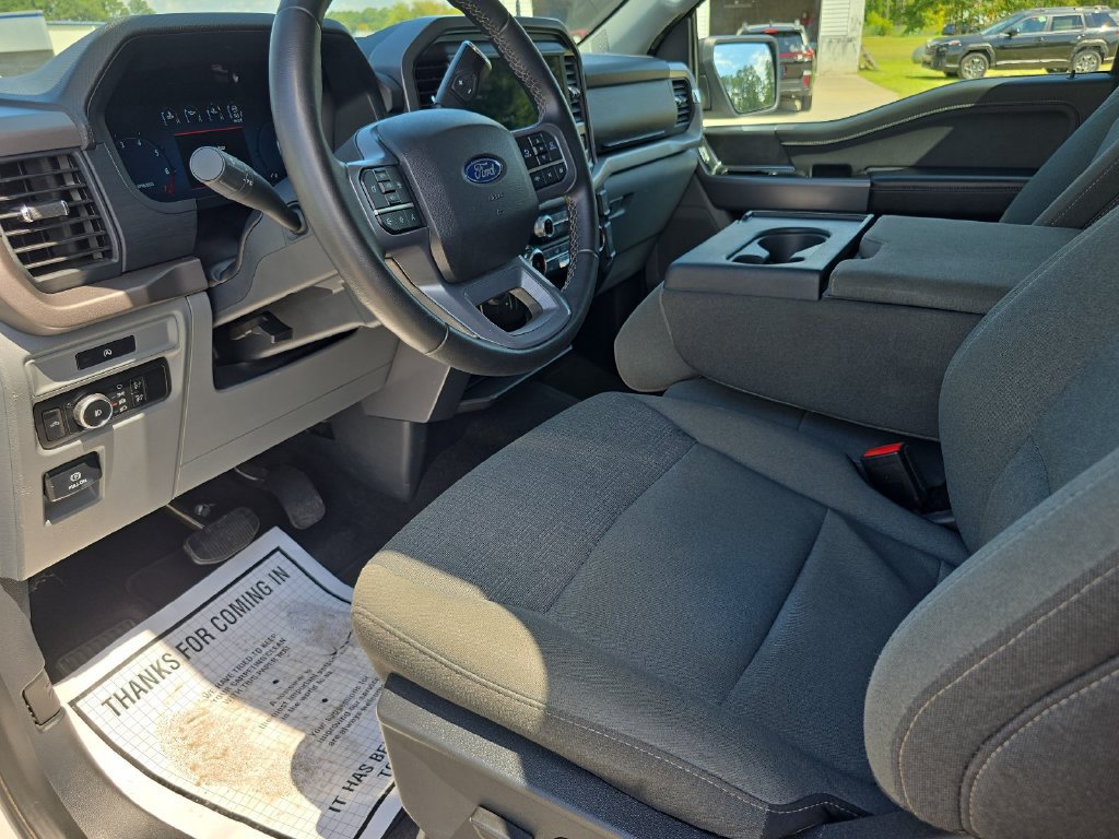 Used 2025 Ford F150 XLT w/ Equipment Group 301A Standard AWD/4WD image 13