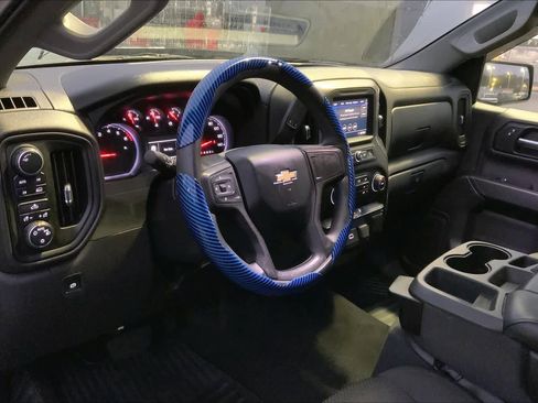 Used 2020 Chevrolet Silverado 1500 Custom w/ Custom Value Package image 16