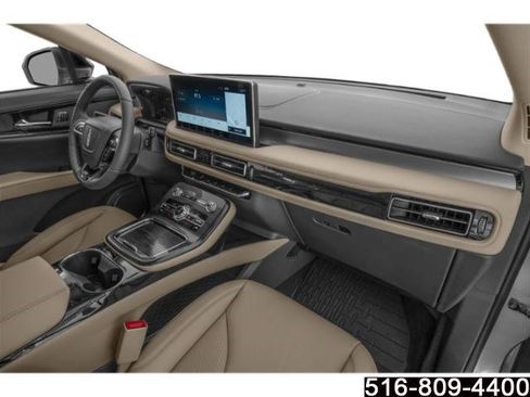 Used 2023 Lincoln Nautilus Reserve AWD/4WD image 16