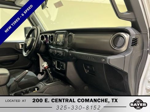 Used 2018 Jeep Wrangler Unlimited Sport image 23