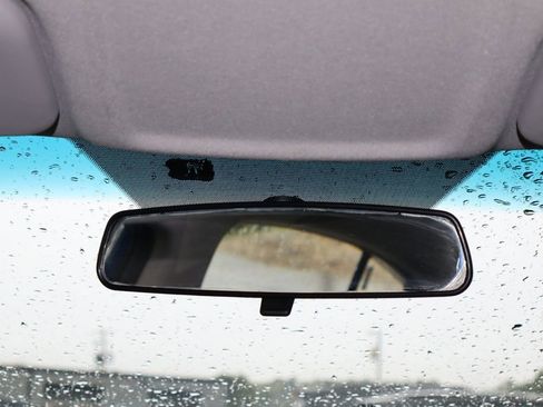 Used 2017 Kia Forte LX image 25