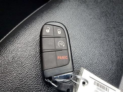 Used 2025 Jeep Compass Limited AWD/4WD image 30
