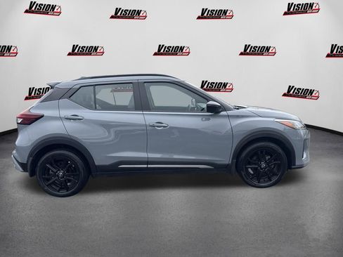 Used 2024 Nissan Kicks SR w/ SR Premium Package FWD image 4
