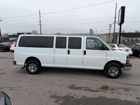 Used 2013 Chevrolet Express 3500 LT w/ LT Preferred Equipment Group image 5