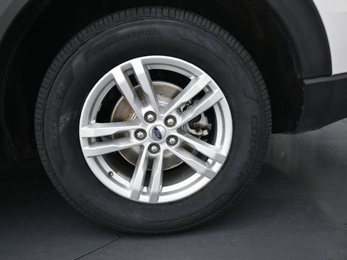 Used 2020 Ford Explorer XLT w/ Class III Trailer Tow Package AWD/4WD image 15
