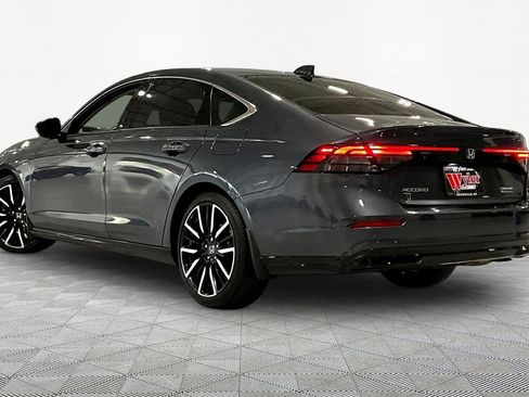 Used 2023 Honda Accord Touring image 4