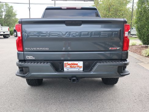 Used 2020 Chevrolet Silverado 1500 RST w/ RST Value Package AWD/4WD image 8