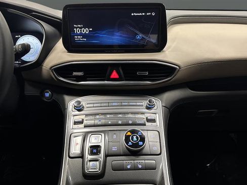 Used 2023 Hyundai Santa Fe SEL w/ Premium Package image 9