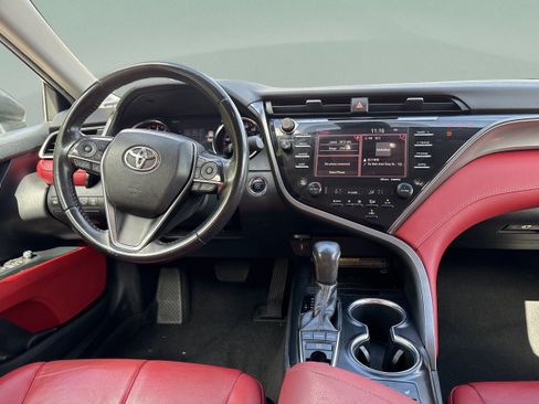 Used 2019 Toyota Camry XSE w/ Accessory Appearance Package FWD image 11
