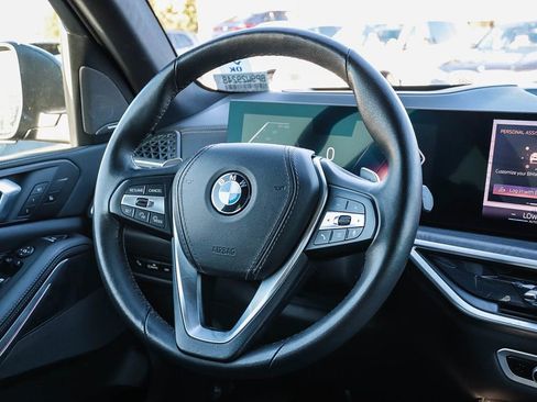 Used 2025 BMW X5 sDrive40i image 15