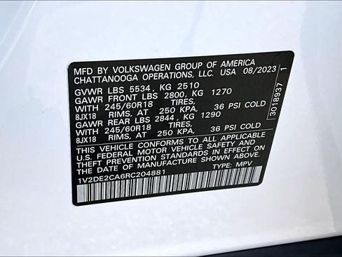 Used 2024 Volkswagen Atlas Cross Sport SE FWD image 35