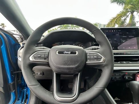 Used 2023 Jeep Compass Limited AWD/4WD image 21