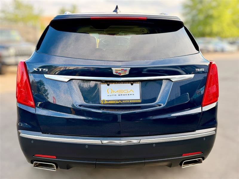 Used 2017 Cadillac XT5 Luxury w/ Driver Awareness Package FWD image 6