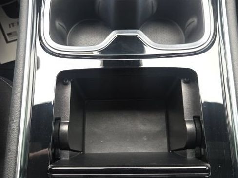 Used 2024 Chevrolet Traverse LT w/ LPO, Floor Liner Package FWD image 35