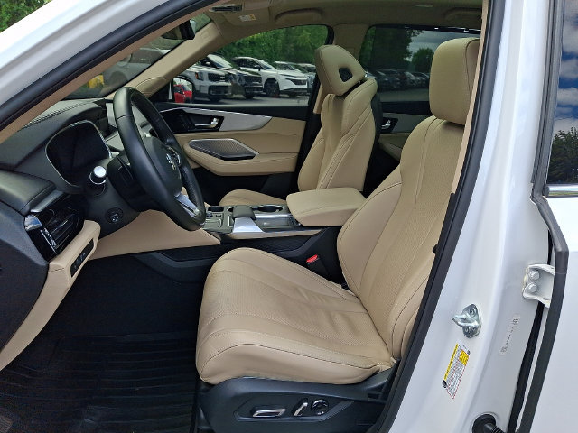 Used 2023 Acura MDX w/ Technology Package FWD image 14