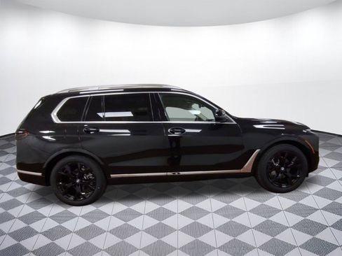 New 2026 BMW X7 xDrive40i w/ Premium Package image 7