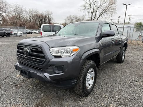 Used 2019 Toyota Tacoma SR w/ SR Convenience Package image 1