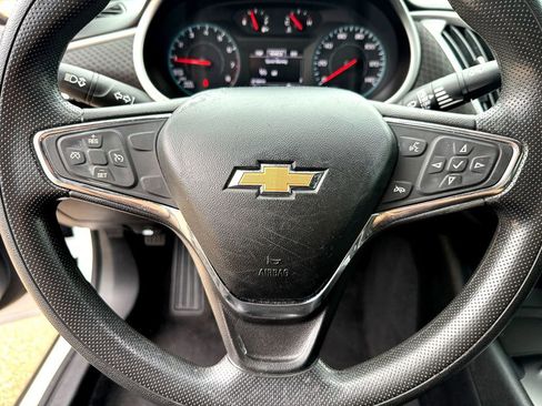 Used 2020 Chevrolet Malibu LS FWD image 14
