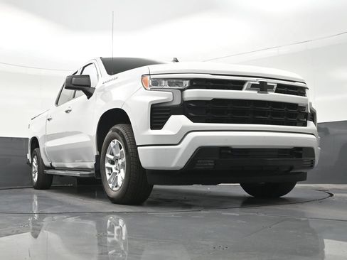 Used 2023 Chevrolet Silverado 1500 RST RWD image 30