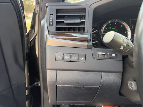 Used 2021 Lexus LX 570 4WD w/ Inspiration Series #2 image 12