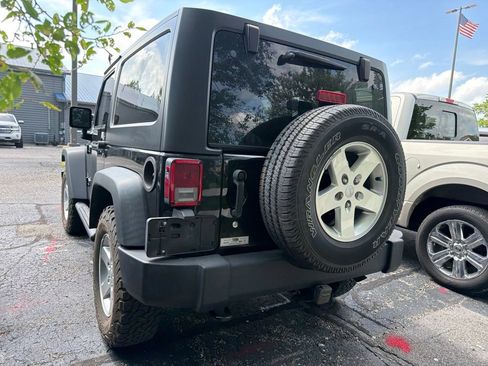 Used 2015 Jeep Wrangler Sport w/ Quick Order Package 24S AWD/4WD image 3