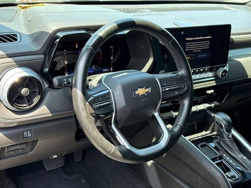 Used 2023 Chevrolet Colorado LT w/ LT Convenience Package II RWD image 3