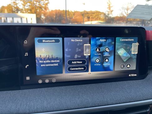 New 2026 Nissan Kicks SV w/ SV Premium Package image 8