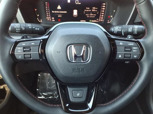Used 2026 Honda Pilot Black Edition image 13