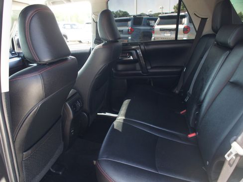 Used 2019 Toyota 4Runner TRD Off-Road Premium AWD/4WD image 15