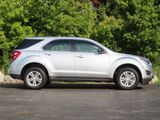 Used 2017 Chevrolet Equinox LS image 2