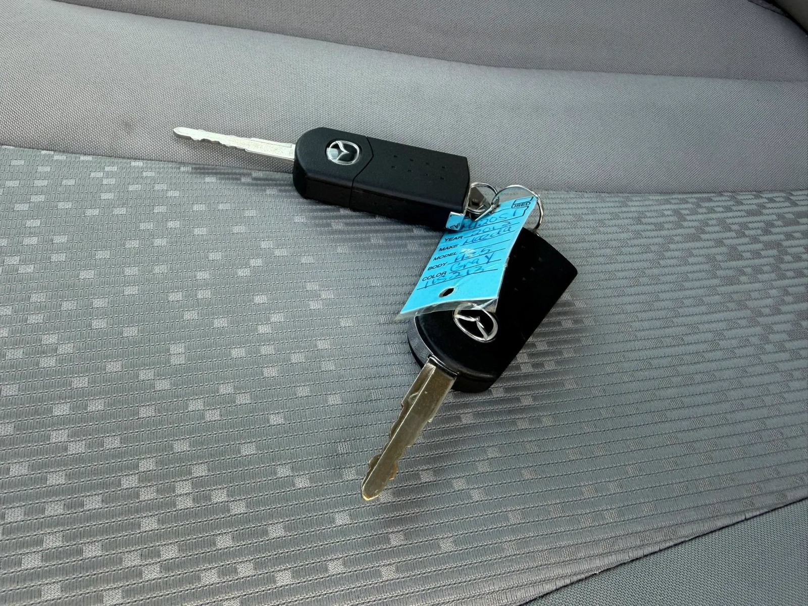 Used 2012 MAZDA MAZDA5 Sport FWD image 25