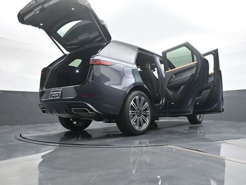 Used 2025 Land Rover Range Rover Sport Dynamic SE image 26